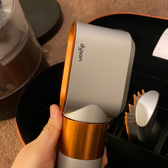 【Sold】Dyson airwrap complete set copper/silver - Picture 3 of 15